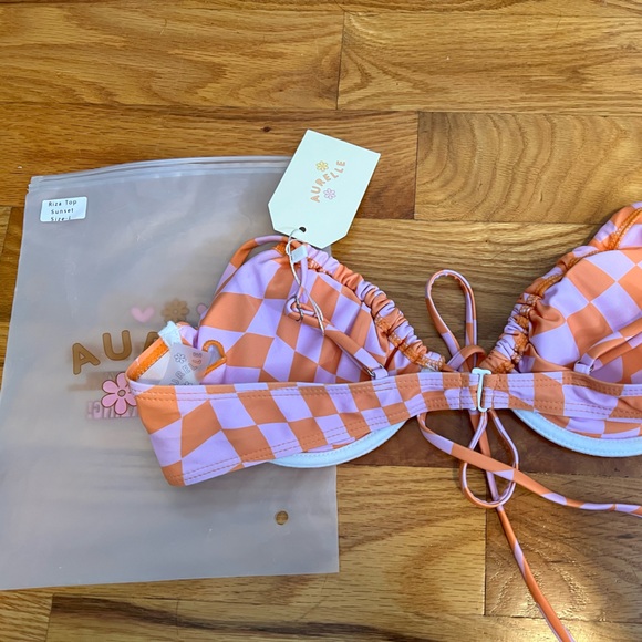 Swim suit - Picture 6 of 6